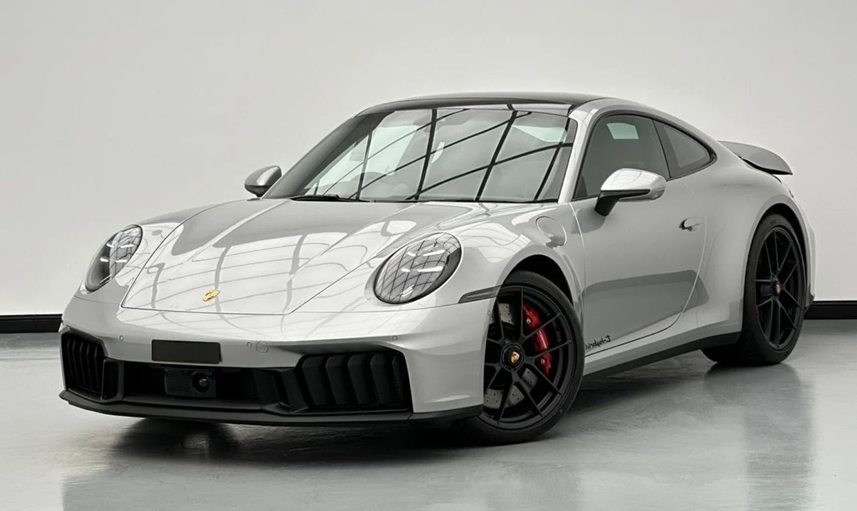 Porsche 911 Carrera GTS Coupé Plata